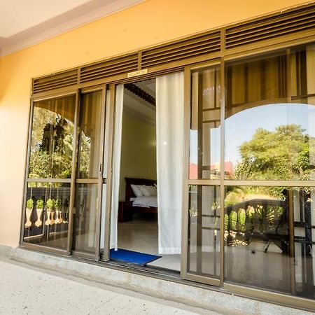 Las Vegas Garden Hotel Kampala Exterior foto